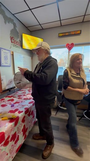 Envelope #2, 10 of diamond. The winner is Kathy Berkeypile!! Congratulations Kathy The QUEEN LIVES! | Irish Hills Eagles 3689