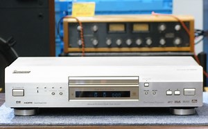 两万级别的高级CD机，如今一千拿下