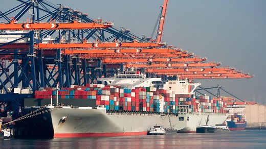 Tull och moms vid import från Kina till Sverige - läs vår guide