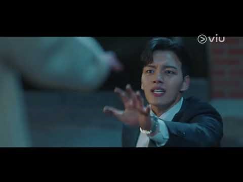 Yeo Jin Goo Chased By a Ghost | Hotel Del Luna 호텔 델루나 Ep 1 [ENG SUBS]