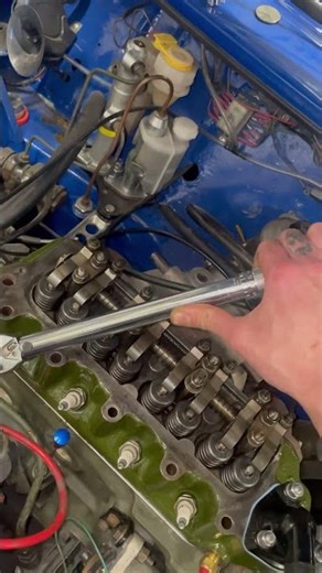 Classic mini 998 spark plug torque