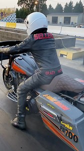 Turbo vs Nitrous in this Harley-Davidson Bagger showdown between “El Nino” and Uricchio | CycleDrag