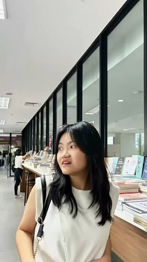 Michelle Aurelia Hermanto on Instagram: "kimianya petra 1 ni boss😎 #ruangguruacademyofchampions #AcademyOfChampions #Ruangguru #aoc #coc #clashofchampions #ruangguruclashofchampions"