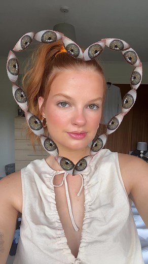 dcotors say they are blue… but are they green ???