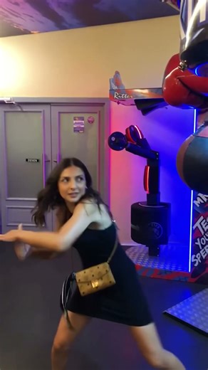 Who dares upset their girlfriend? #Boxing🥊 #PunchingBag #Holiday #RecommendedForYou❤️❤️#USA