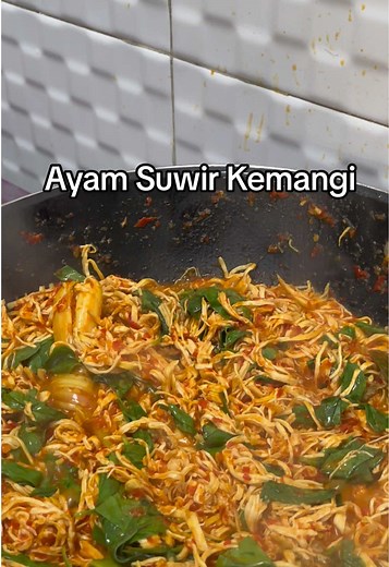 Resep Ayam Suwir Kemangi Spesial untuk Nasi Bakar