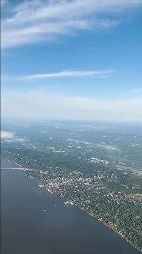Scenic Approach to Westchester Airport (HPN) | Hudson River & Cuomo Bridge Aerial Views