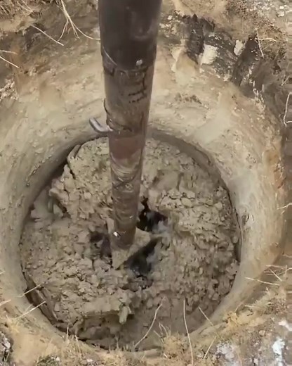 Bored pile drilling process. #civilengineering #theconstructor #construction #civil #engineering #civilengineeringworld #civilengineer #engineer #engineers #building #civilconstruction #constructionlife #engineeringlife #constructionworker | The Constructor - Civil Engineering Home