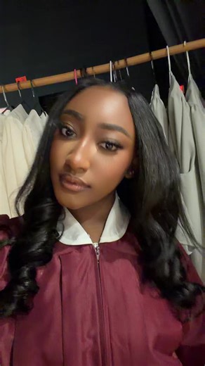 Captivating Cap and Gown Photos for Seniors