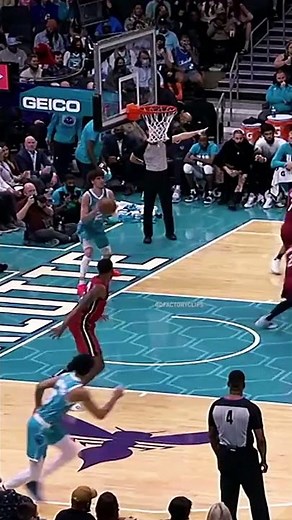 Spo couldn't believe they counted LaMelo' dunk 💀 #shorts
