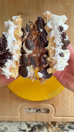 This Mini Oreo Waffle 🧇🤤 #shorts #oreo #chocolate