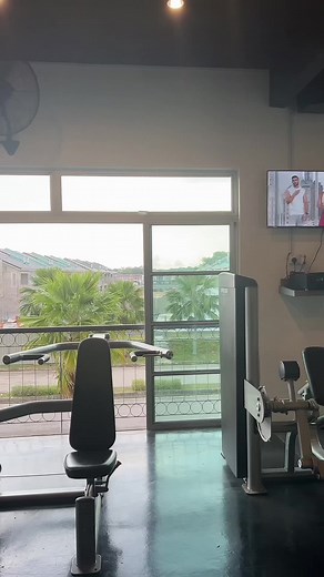 Effective Ladies Personal Trainer at Sweat, Sweet & Fit Gym