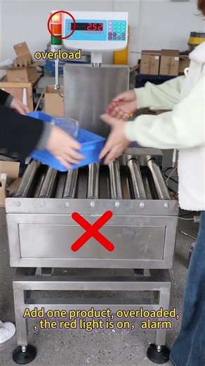 Power roller scale, qualified product, green light on. Unqualified product, alarm##checkweigher