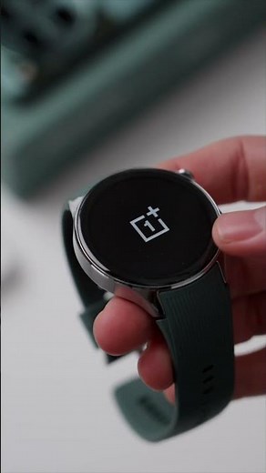OnePlus Watch 2 Unboxing and Hands ON! 100 Hours Battery Life!