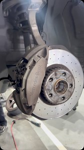 3.2K views · 50 reactions | Mercedes c220 Coupé - Pintura sistema de travagem e substituição de fulido. @oficinatiagorochauto | 헢헳헶헰헶헻헮 혁헶헮헴헼헿헼헰헵헮혂혁헼 | Facebook