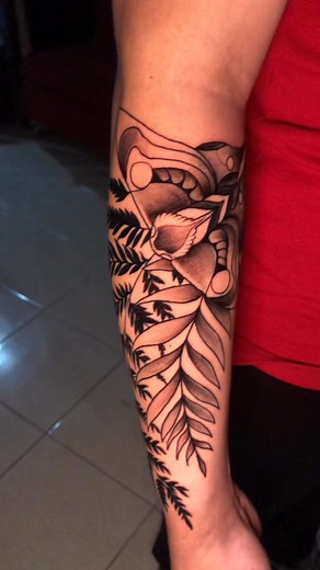 1.1K views | Excelente jueves razita  tenemos espacios disponibles para tatuajes y perforaciones  | Sagrada Familia Tattoo Shop | Facebook