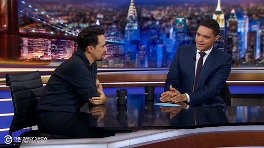 185K views · 1.9K reactions | Lin-Manuel Miranda ’s improvised hip-hop musical “Freestyle Love Supreme” made a fan pee themselves a little bit. Full interview: https://on.cc.com/2OrB9V8 | The Daily Show | Facebook