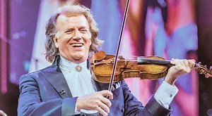 SHOCKING: André Rieu Slams the Elite and Drops a $160 Million Bombshell That Leaves the World Speechless! 😍🔥 Hot news from Vienna on December 20! André Rieu turned an awards ceremony into a full-blown “trial of conscience”. Surrounded by the world’s most powerful figures, the violin legend declared boldly: “If you have more than you need, it no longer belongs only to you. Your responsibility is to lift up those who are still beneath you.” No empty words — the maestro immediately pledged $160 m