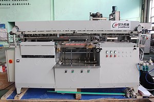 [Hot Item] Automatic Horizontal Type Wet Glue Tin Can Labeling Bottle Labeller