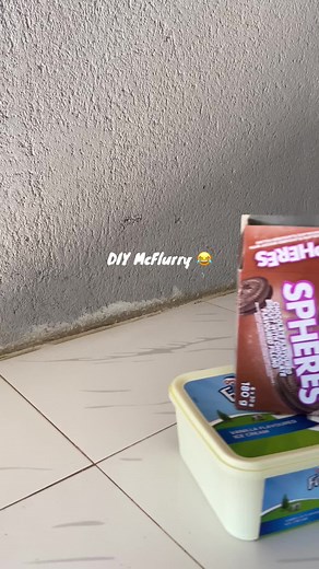 DIY McFlurry Using Farmhouse Vanilla Ice Cream and Spheres Biscuits