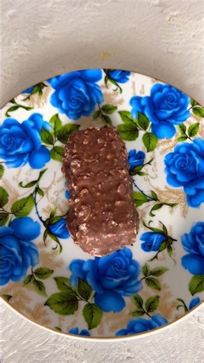 Cutting a chocolate bar - what’s inside?