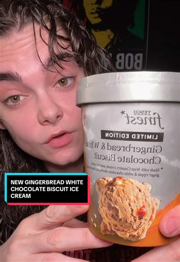 New Gingerbread & White Chocolate Biscuit ice cream #gingerbread #newfood #foodreviews #tesco #whitechocolate