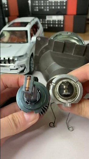 How to install the LED headlight H7 correctly?