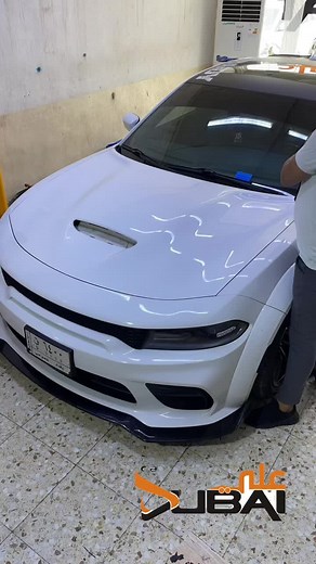 Dodge Charger Customization Process: Stunning Vinyl Wrap
