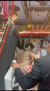 3M views · 10K reactions | Nita Ambani doing the shagun dance at Antilia before the baraat leaves for the venue #anantambani #anantambanimemes #anantambaniwedding #ARWeddingCelebrations #anantradhikawedding | Celebrity Face | Facebook