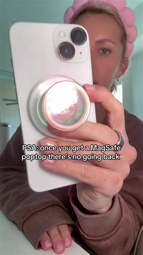 this may have topped my phone wallet tbh #popsocket #target #iphoneaccessories #2017throwback #ps