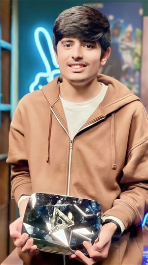 Virat Kohli VS Ajju bhai 🔥💯💪 #cricketlover #msd #ipl #shortsvideo #msdhoni #cricket #shortsfeed