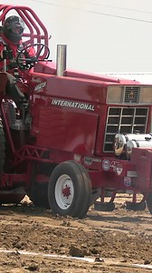 SPOOL UP!! | Diesel Pulling Tractors