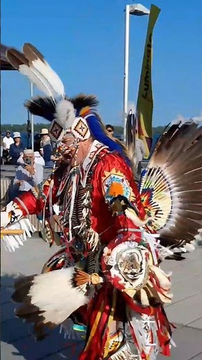 Stunning Indigenous Eagle Dance - Toronto Canada. #indigenousculture