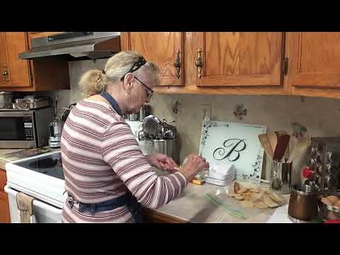 Easy easy icing for your sugar cookies. Dries hard