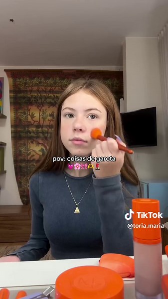 Exploring Mari Maria's Girl World: Room Tour of Tória | Makeup & More