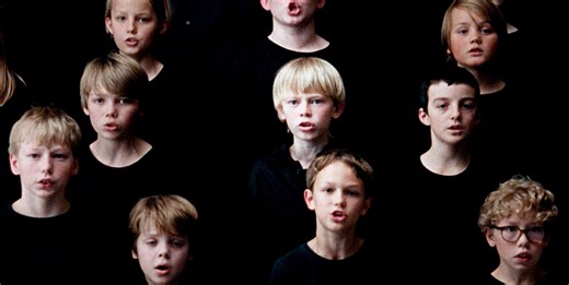 Crítica de 'La tutoría', ambicioso cine social: "Afilada crítica a nuestra responsabilidad como sociedad hacia la infancia"