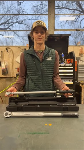 🔧 Old vs. New — See the Difference 🔧 We put the old vs. new torque wrench from Tekton Tools side by side, and the upgrades speak for themselves. From improved accuracy and smoother adjustment to easier-to-read markings, the new design is built to make every job more precise and reliable. Watch the video to see what’s changed — and why the new Tekton torque wrench is a game-changer for DIYers and pros alike. 💪 📍 Stop by JAX to check it out in person and get hands-on with the difference. Shop 