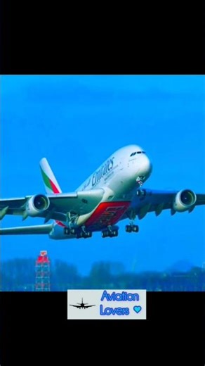 Emirates airbus a380-800 beautiful look takeoff 🤗🤗🤗🫶🫶🫶🫶💦💦💦🎉🎉❣️❣️ #aviation