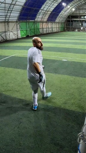 Duhok: A Goalkeeper's Journey in Kurdistan