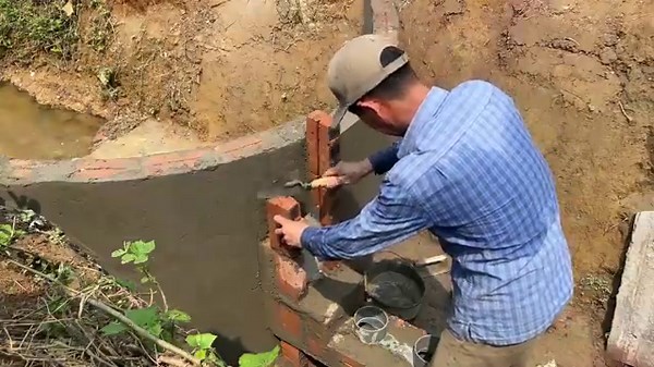 I built a mini hydro dam! 💧