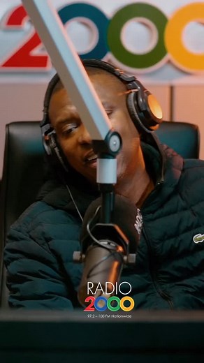 📻#LunchTimeRadio | David Mashabela on #TheRoyalPlayground 🎵Join David Mashabela taking you to the hour 3pm💫 @david_mashabela | Radio 2000