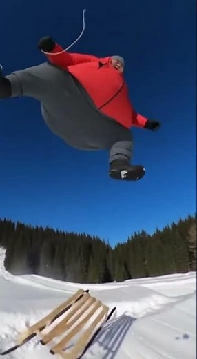 400KG Rider DESTROYS the Sled 😱❄️ | Descente de Luge Catastrophique XXL