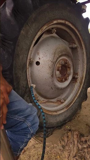 Inflating a tractor tire! 🚜💨 #shorts