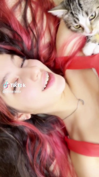 Selena Dance (@itsselena)’s videos with original sound - ☆