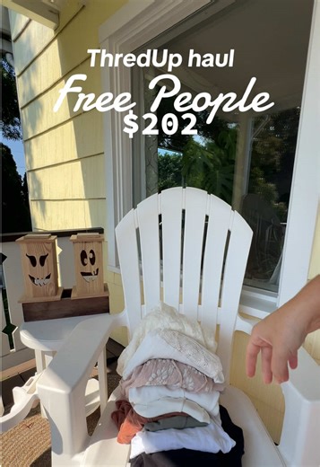 Hadn’t shopped for clothes in over a year so did a full send Plato’s Closet & ThredUp haul to start fall off 🍂 #fallwardrobe #fallfashion