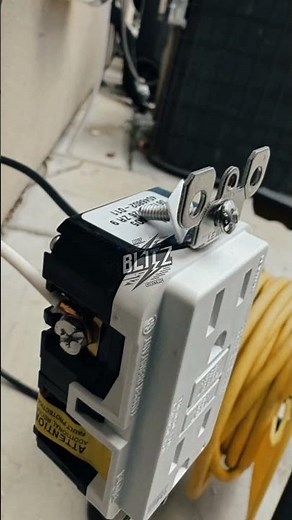 Outlet Not Working? Here's How We Diagnose It ⚡