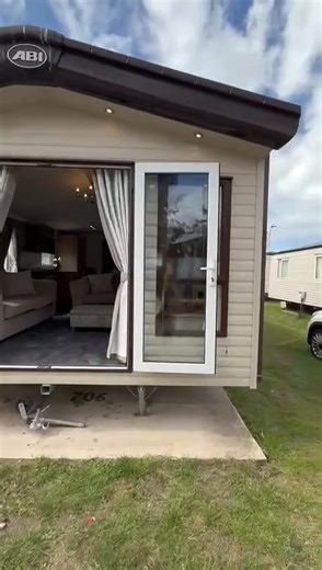 2016 ABI Ambleside Lyons Lido Beach North Wales 🏴󠁧󠁢󠁷󠁬󠁳󠁿 Site fees included for this year 👌 Who could see themselves in this stunning holiday home? 🤤