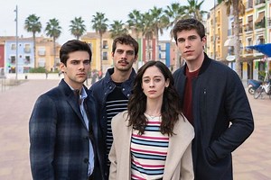 “ALBA”, UNA DE LAS FICCIONES MÁS VISTAS EN NETFLIX 🎥🍿 La serie española relata la historia de una estudiante en Madrid que es drogada y violada por el grupo de amigos de su novio. 📲 María Eugenia Capelo infobae.com | Infobae