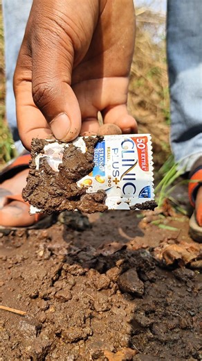 Mud Found Shampoo Experiment 🧪🤯