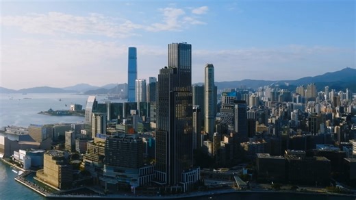 【渣打優先私人理財環球市場展望 2026︰透視亞洲 — 人工智能狂熱🦾】 近年備受追捧嘅人工智能話題不斷，想投資科技股，可以從咩方向入手？邊個市場有更大嘅發展空間？ 喺早前舉行嘅渣打環球市場展望 2026 午餐研討會，壓軸登場有我哋首席投資辦公室（CIO），聯同摩根資產管理、貝萊德代表，就第三個環節主題 — 人工智能狂熱，分享咗好多獨到嘅分析同觀點。想知投資科技股下一步應該點部署？立即睇睇當日活動精華🌟！ 💡晉身渣打優先私人理財，同我哋一齊規劃人生，將財富同健康代代傳承︰https://bit.ly/4b8FmIJ 財富之道，盡在當下！ 投資涉及風險。 受條款及細則約束。 #渣打香港 #渣打財富管理 #環球市場展望 [Standard Chartered Priority Private Global Market Outlook 2026: Asia Perspectives – AI Frenzy🦾] Conversations still revolve around Artificial Intelligence (AI). Where are the untapped